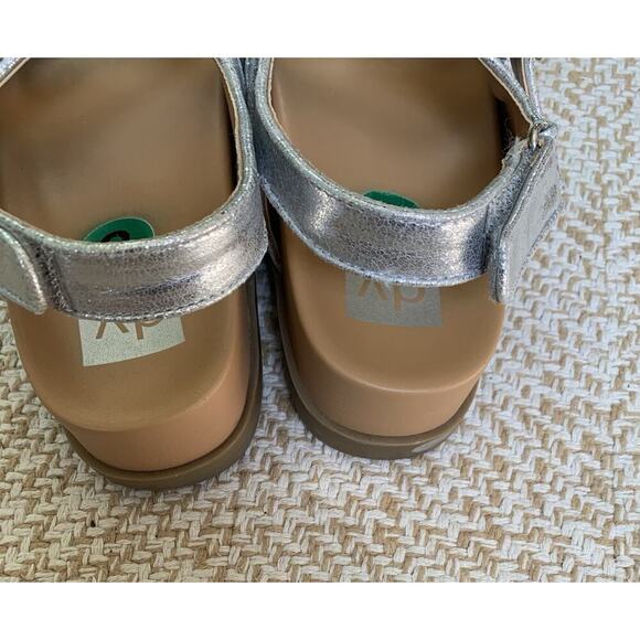 Chromatic Dolce Vita Women's Alda Sandal 8 - Picture 6 of 7